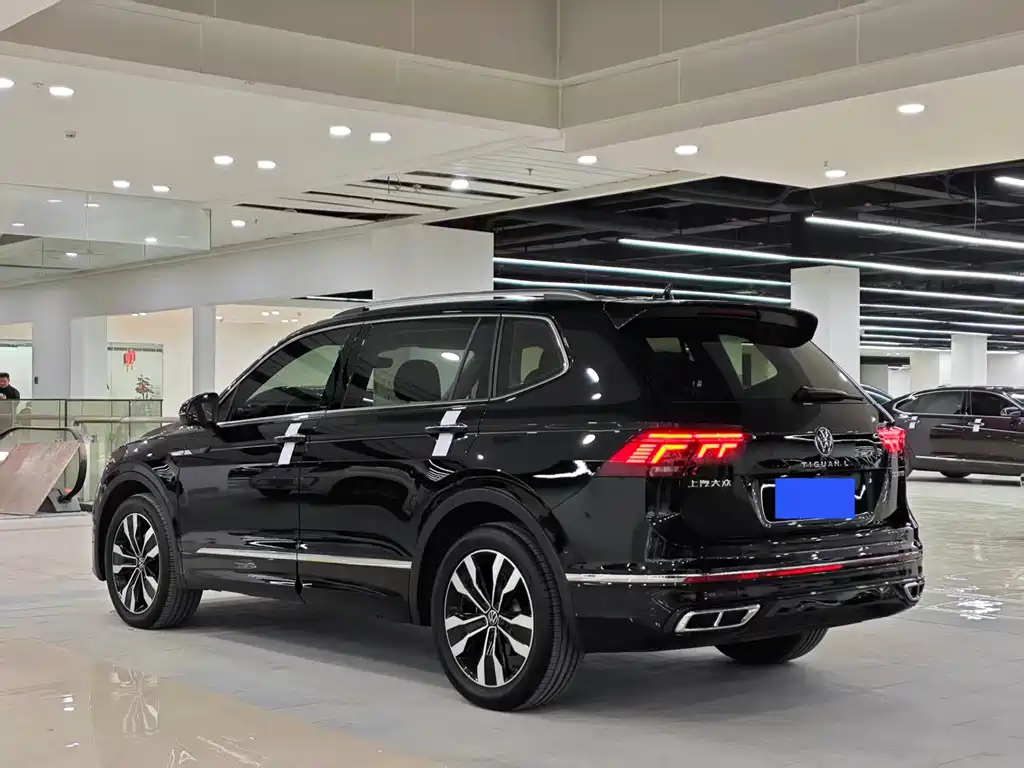 Volkswagen Tiguan L — миниатюра 4