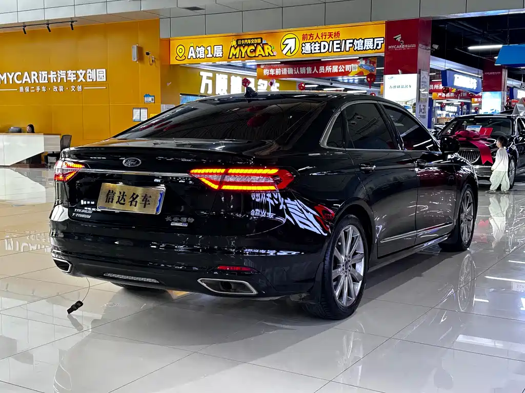 Ford Taurus 2019 EcoBoost 245 Premium