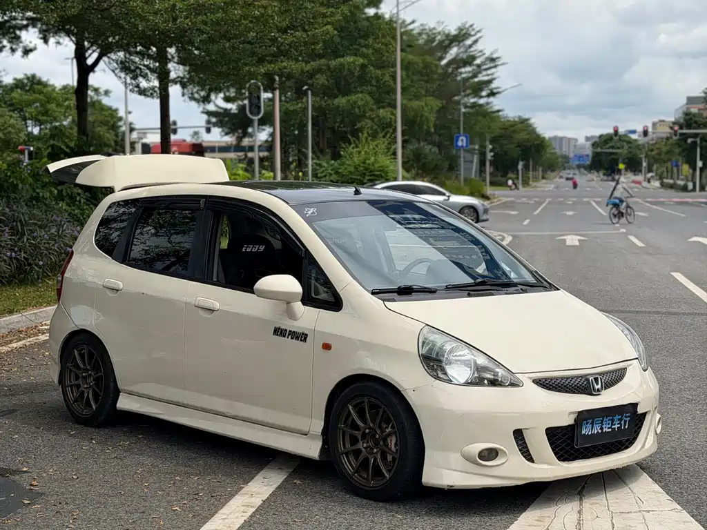 Honda Fit — миниатюра 3