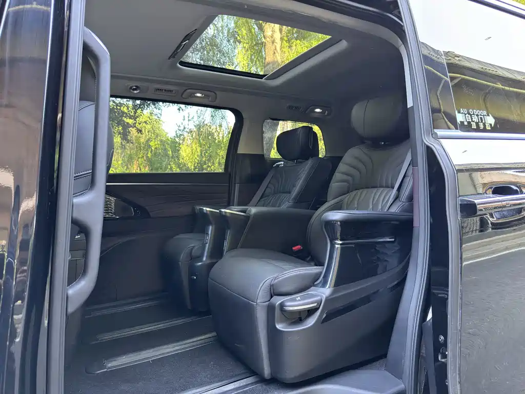 GAC Motor Trumpchi M8 — миниатюра 11