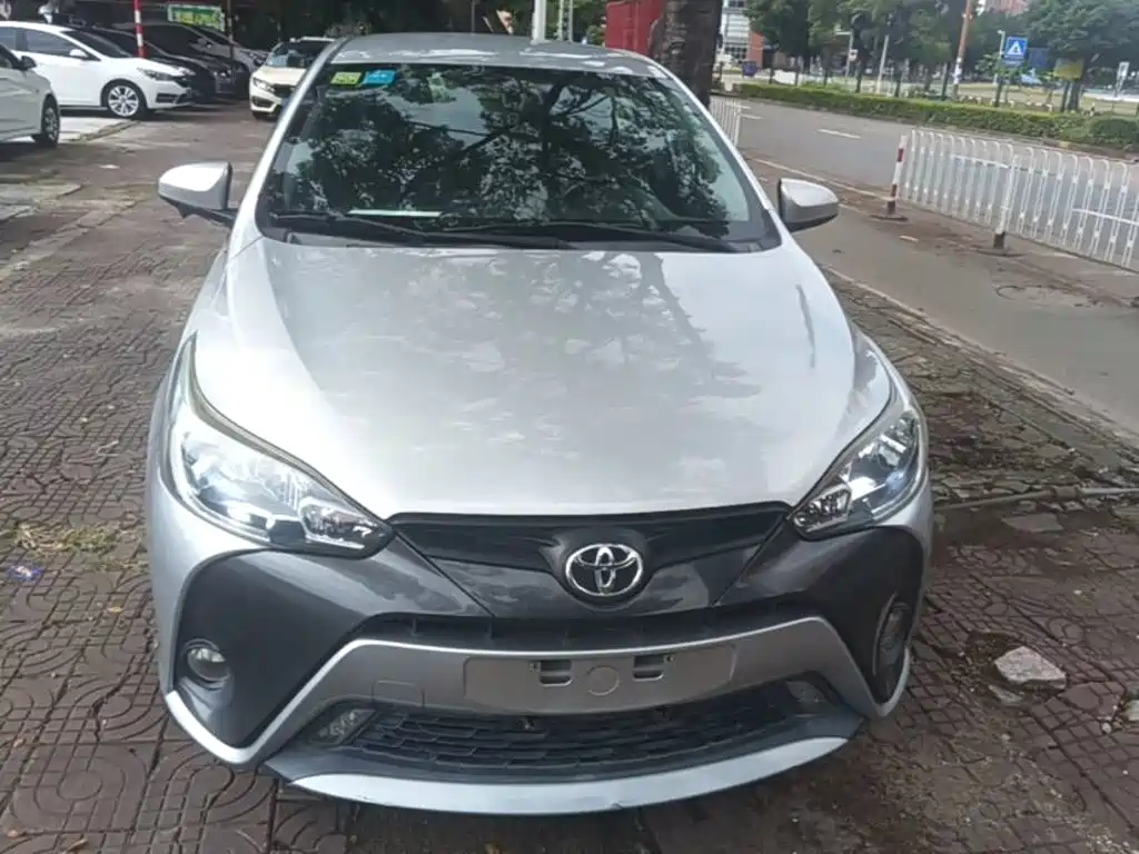 Toyota Yaris L — миниатюра 3