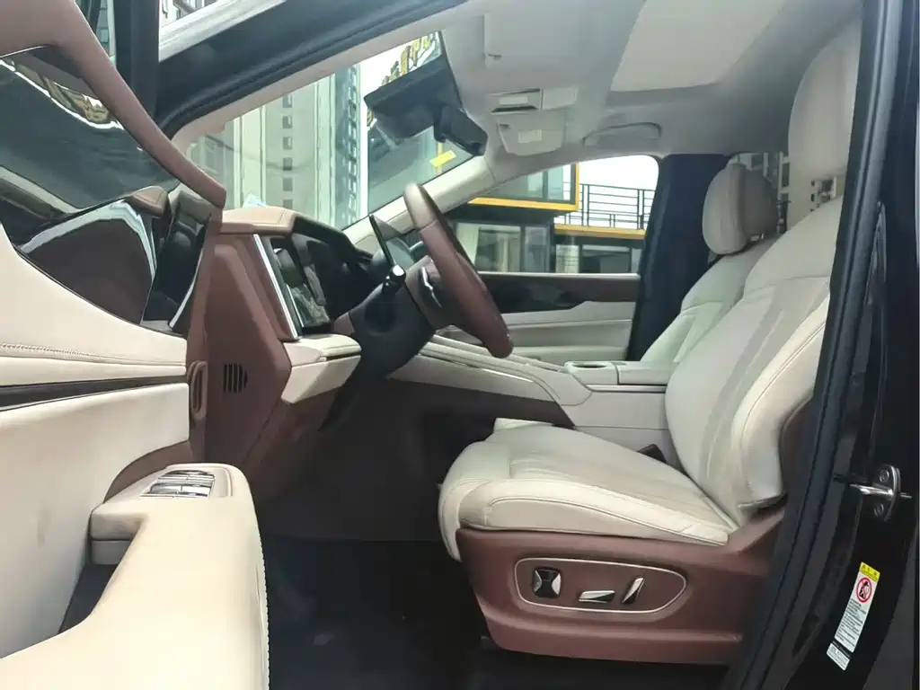 BYD Xia — миниатюра 4