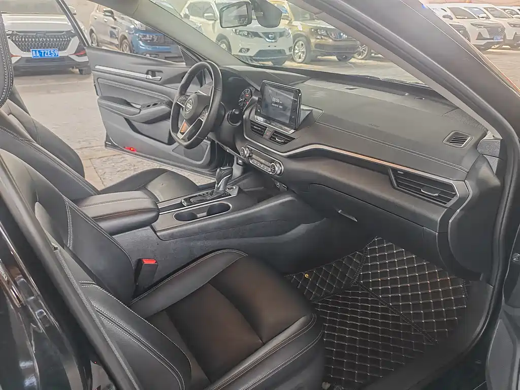 Nissan Teana — миниатюра 6