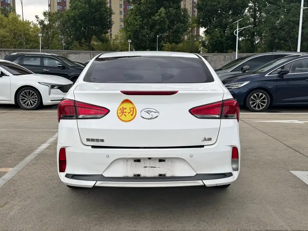 Soueast A5 Yiwu — миниатюра 11