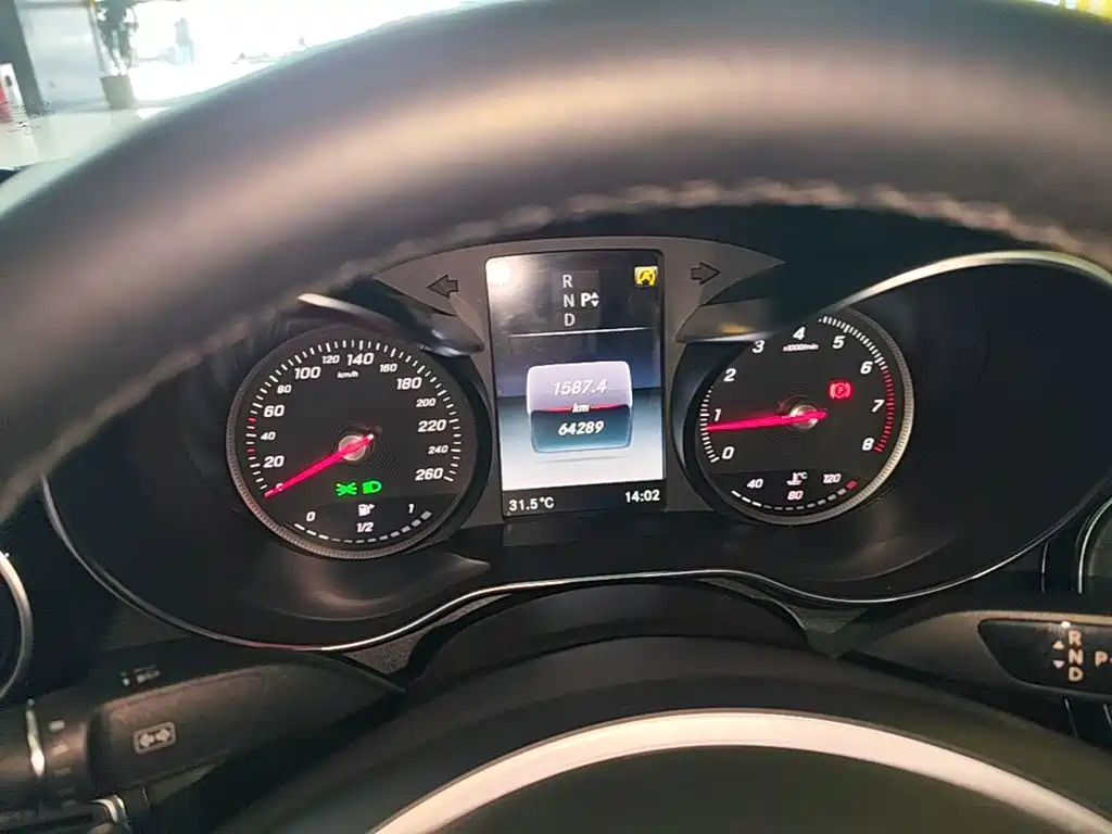 Mercedes-Benz C-Class — миниатюра 12