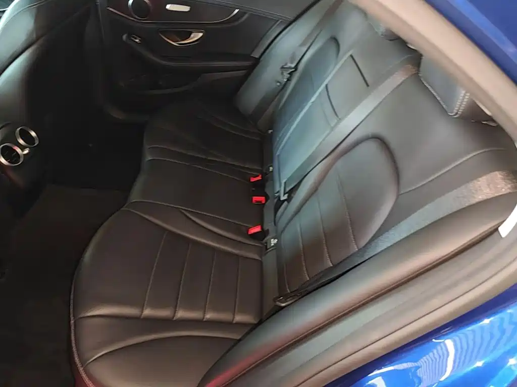 Mercedes-Benz C-Class — миниатюра 17