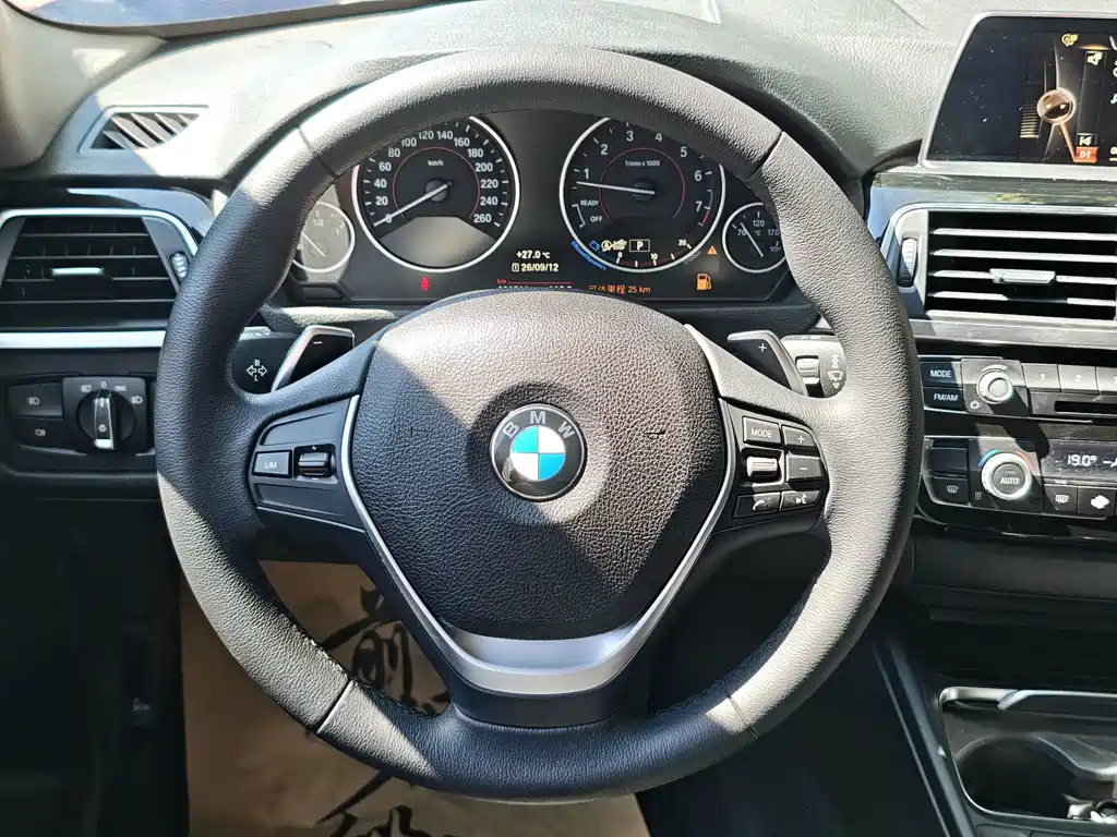 BMW 3 Series — миниатюра 13