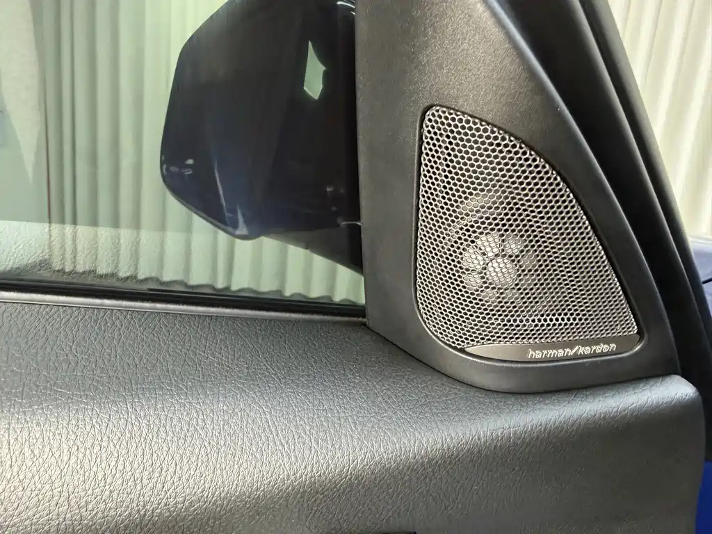 BMW 3 Series — миниатюра 13