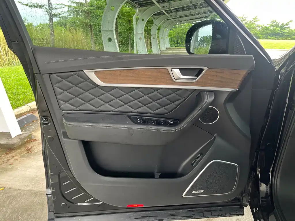 Hongqi Hongqi HS7 — миниатюра 11