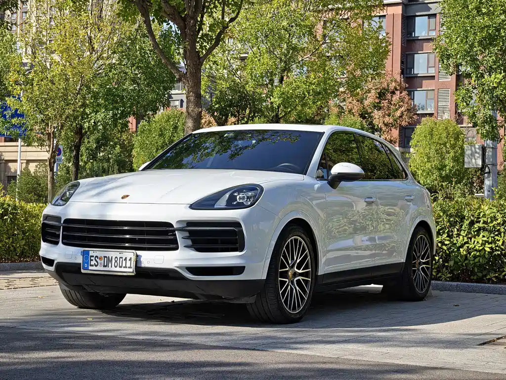Porsche Cayenne — миниатюра 3