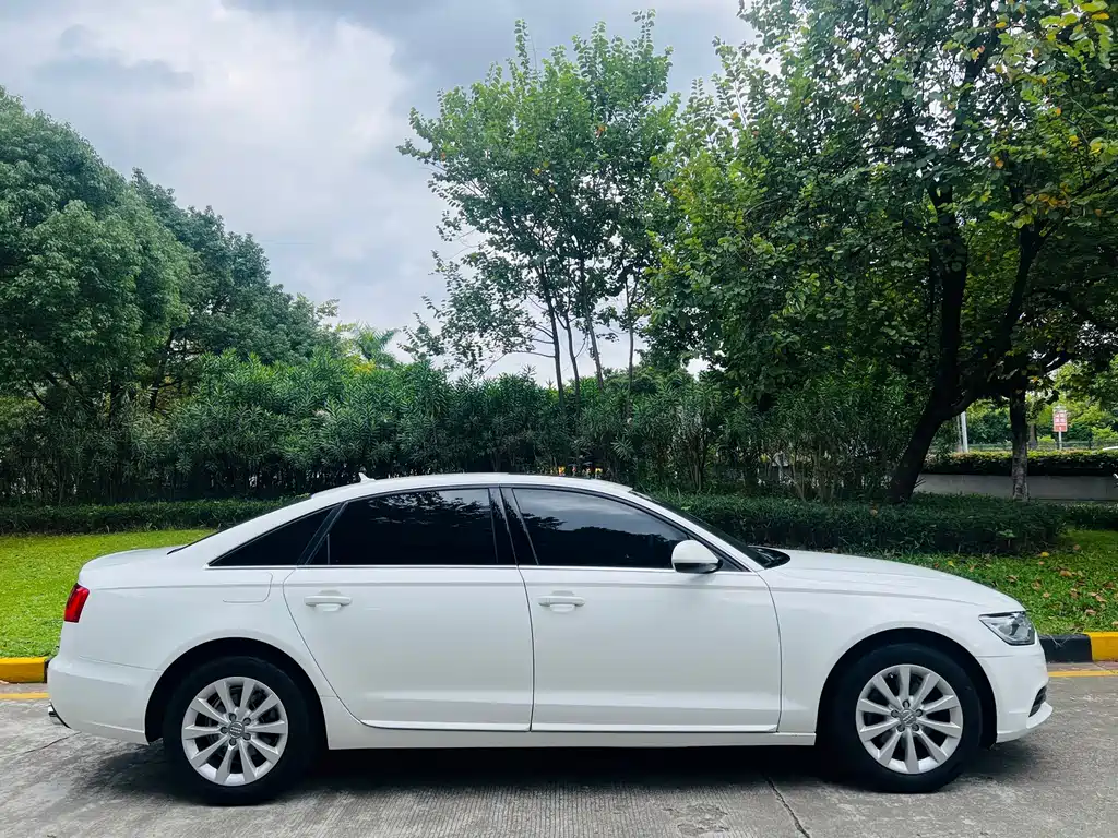 Audi A6L — миниатюра 7