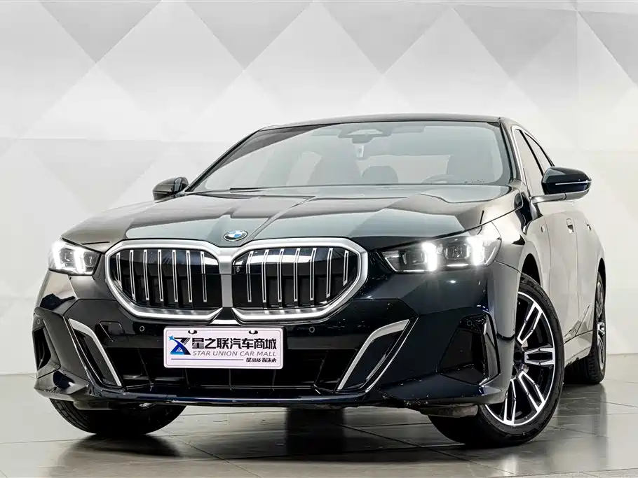 BMW 5 Series — миниатюра 3