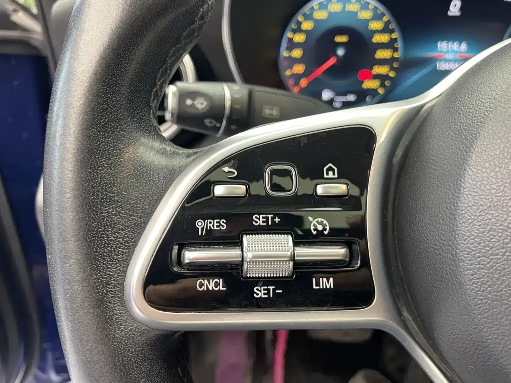 Mercedes-Benz C-Class — миниатюра 15