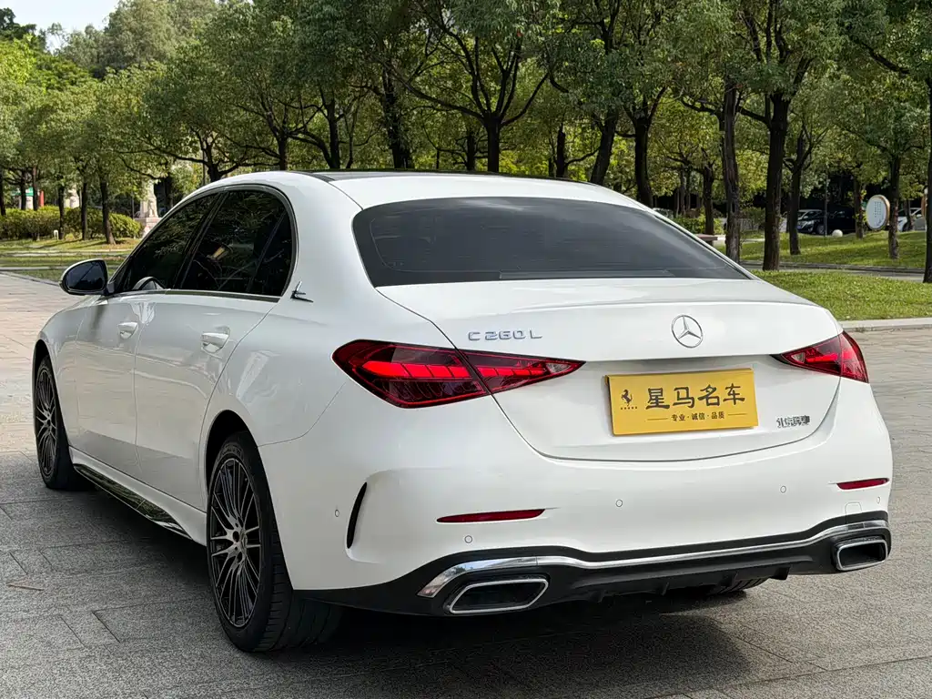 Mercedes-Benz C-Class — миниатюра 18