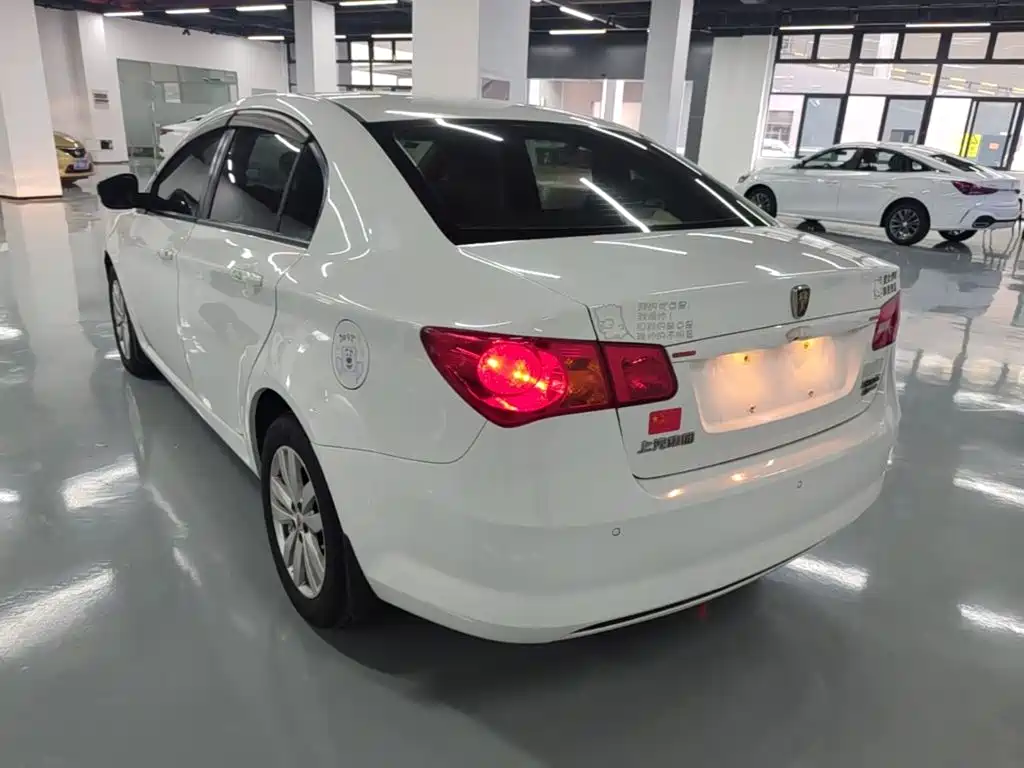 Roewe 350 — миниатюра 5