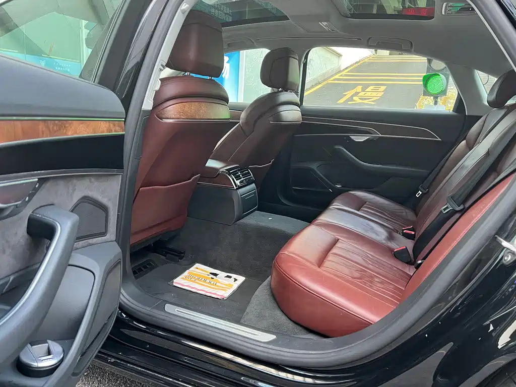 Audi A8 — миниатюра 13