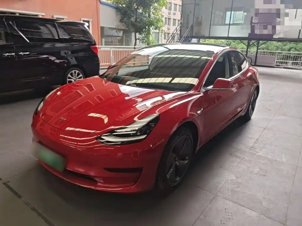Tesla Model 3 — миниатюра 2