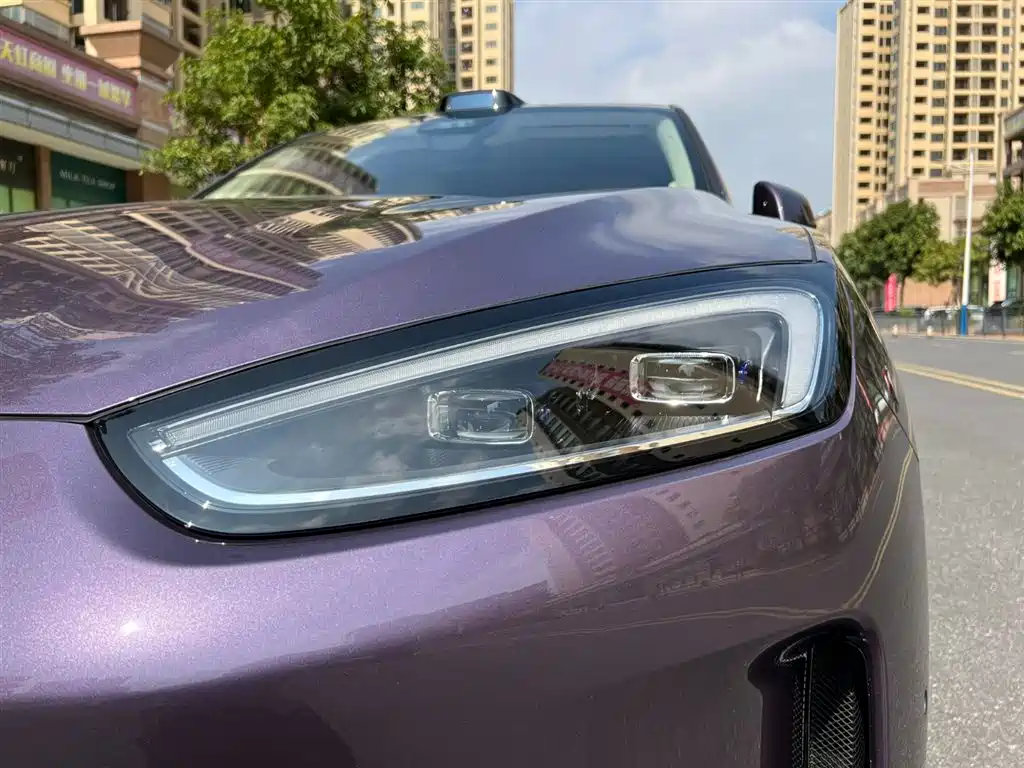 AITO ASK THE WORLD M5