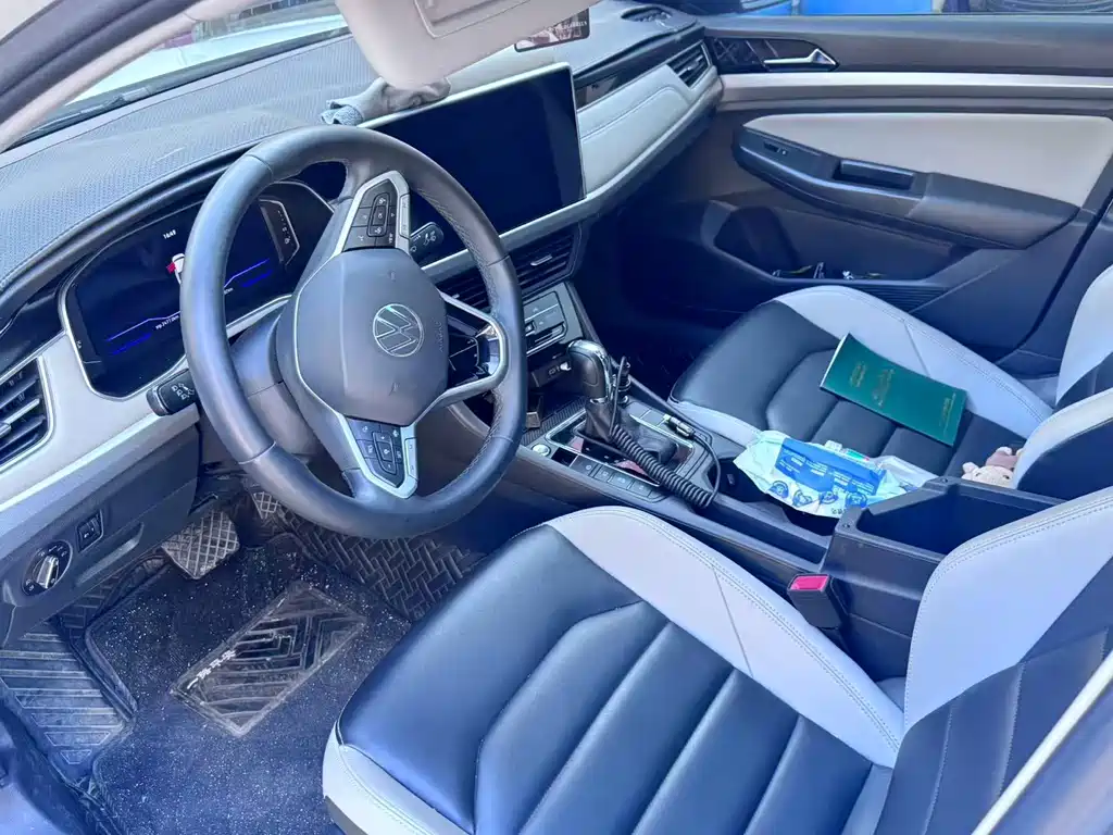 Volkswagen Bora 2023 280TSI DSG