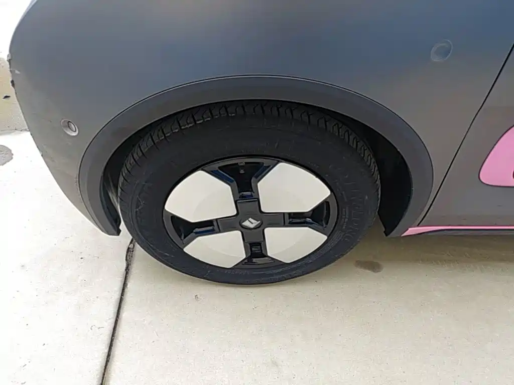 Baojun KiWi EV — миниатюра 23