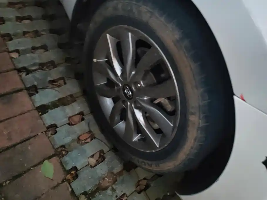 Hyundai Elantra Langdong — миниатюра 6