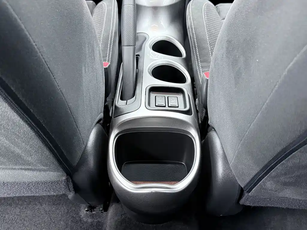 Infiniti ESQ — миниатюра 11