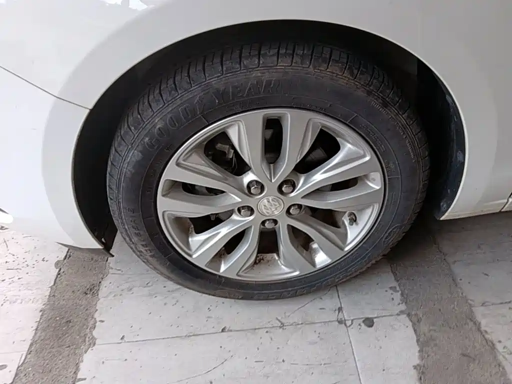 Buick Excelle — миниатюра 23