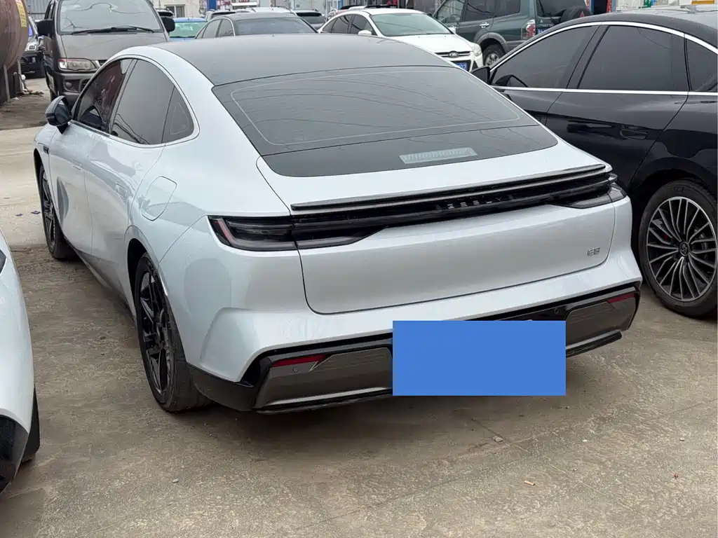 GEELY GALAXY GALAXY E8