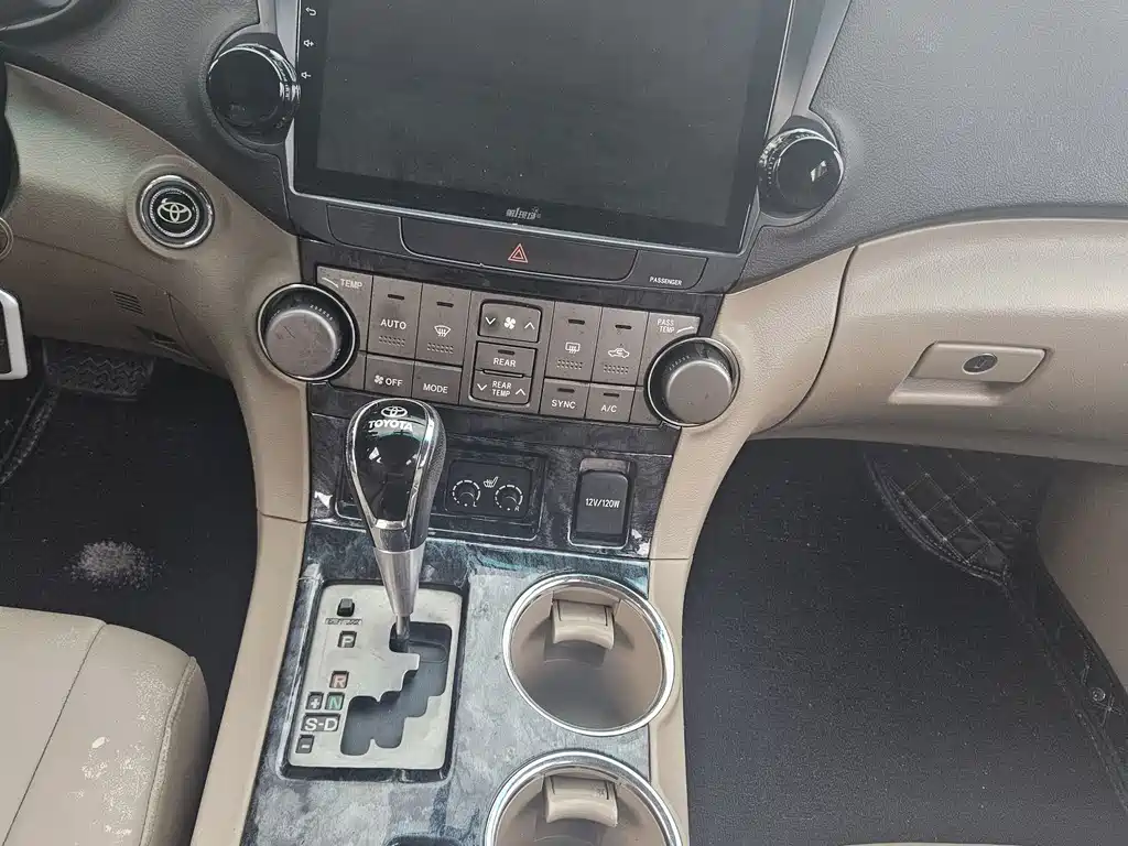 Toyota Highlander — миниатюра 9