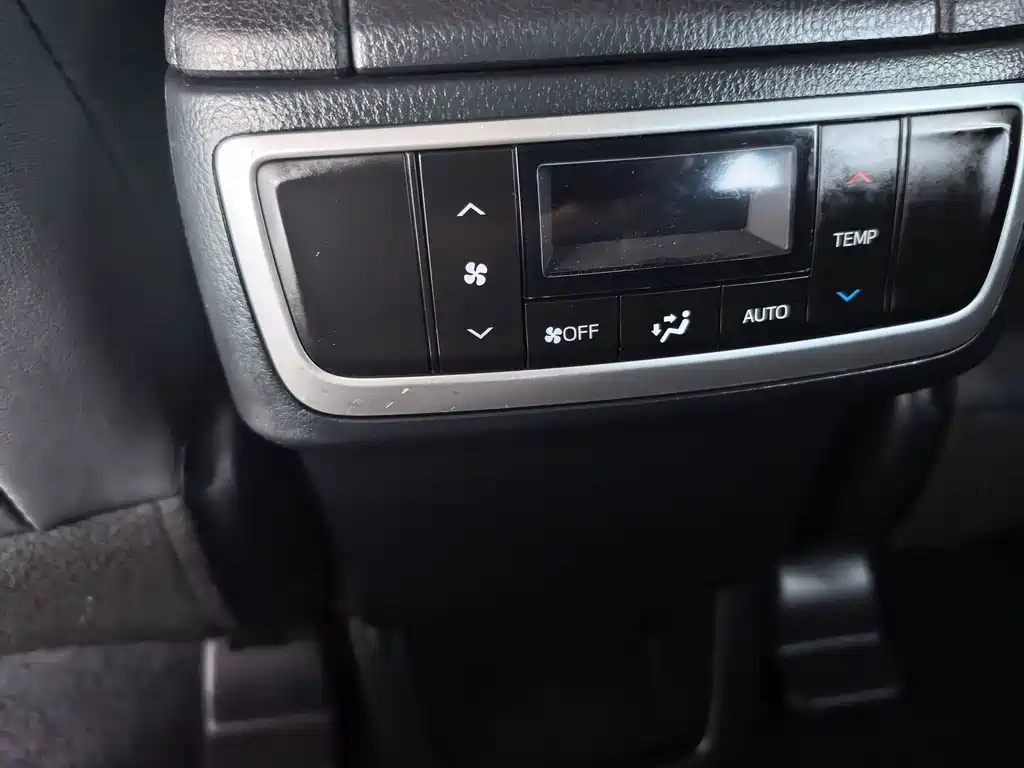 Toyota Highlander — миниатюра 11