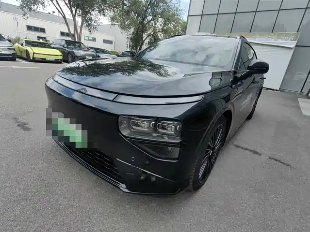 2025 Xpeng G9