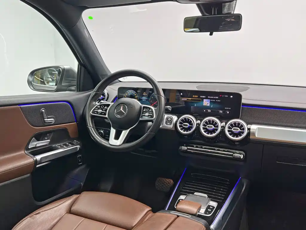 Mercedes-Benz GLB — миниатюра 25