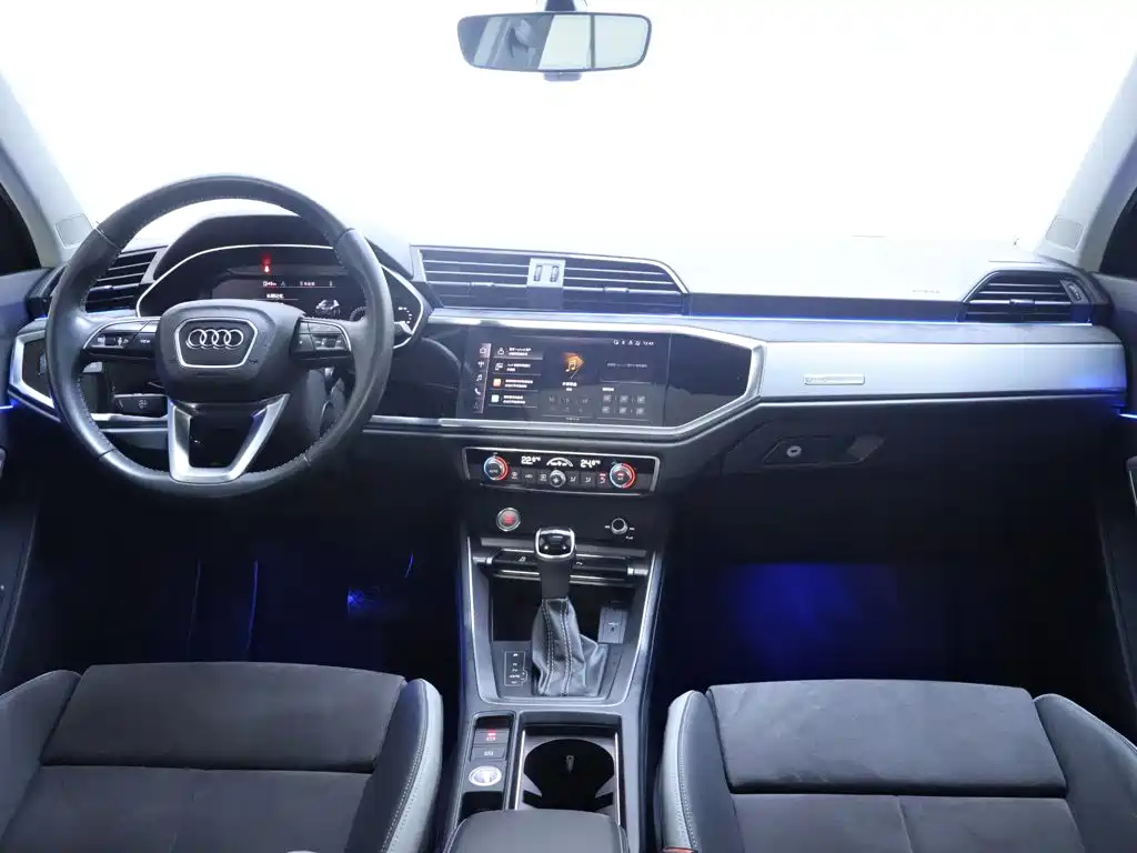 Audi Q3 2022 — фото 13