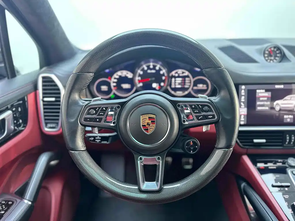 PORSCHE CAYENNE