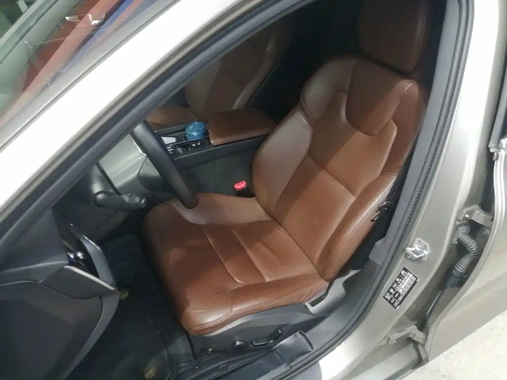 Volvo S60 — миниатюра 15