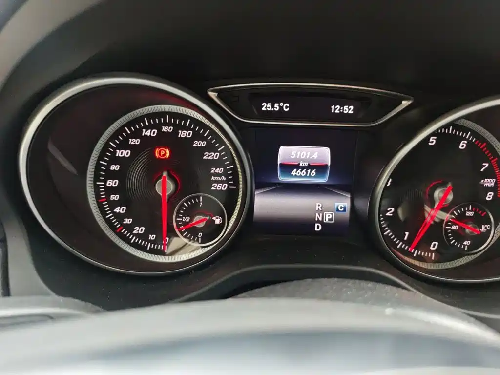 Mercedes-Benz GLA — миниатюра 13