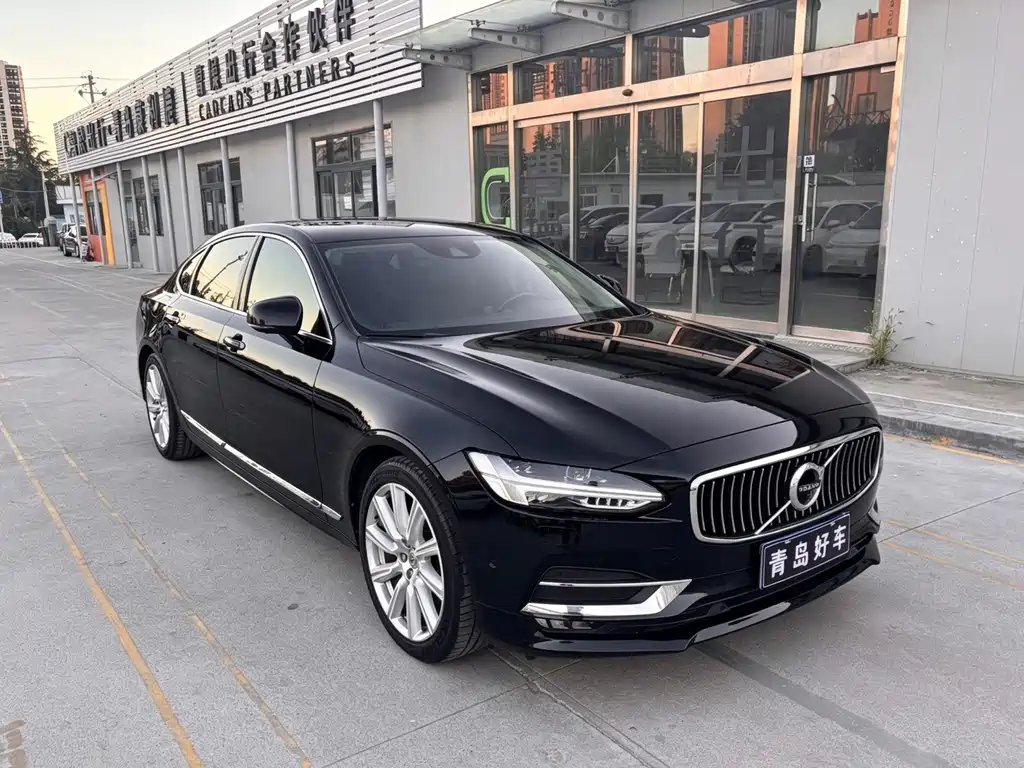 Volvo S90 — миниатюра 3