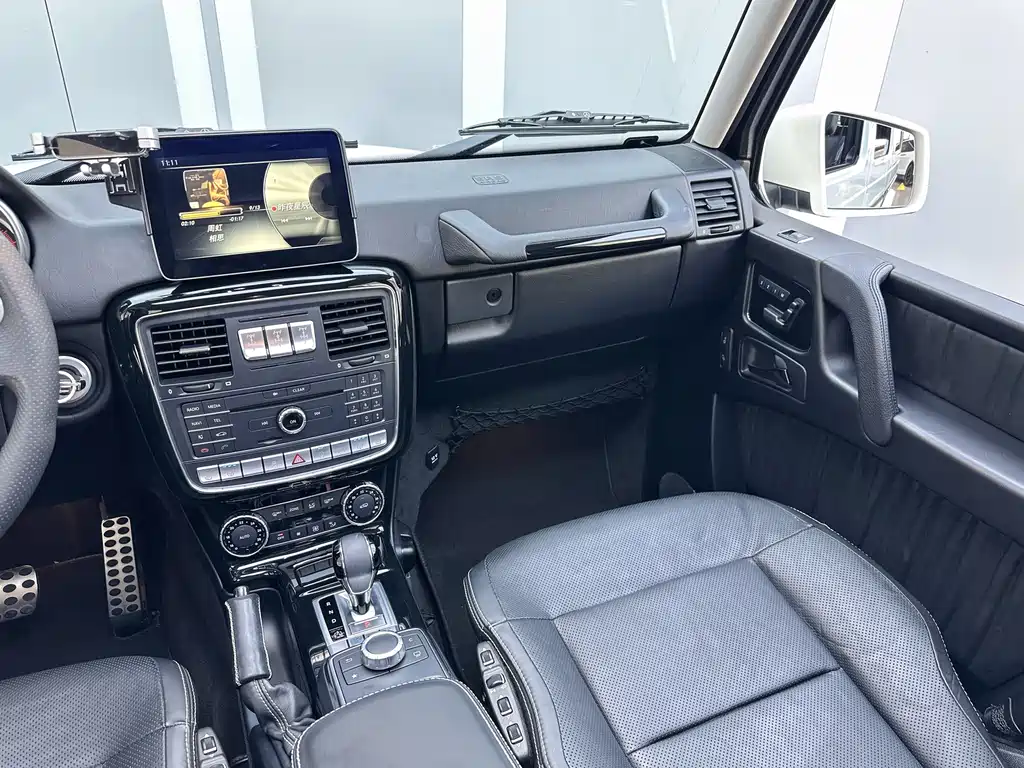 Mercedes-Benz G-Class — миниатюра 9