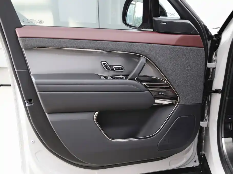 Land Rover Sport — миниатюра 10