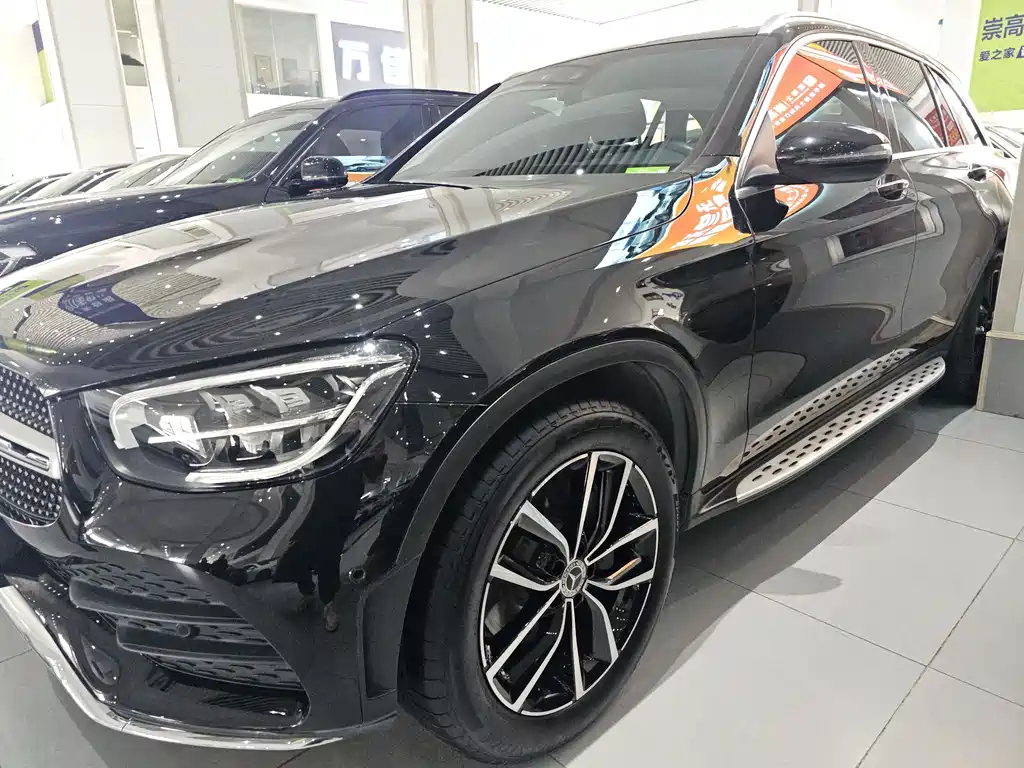 MERCEDES-BENZ GLC