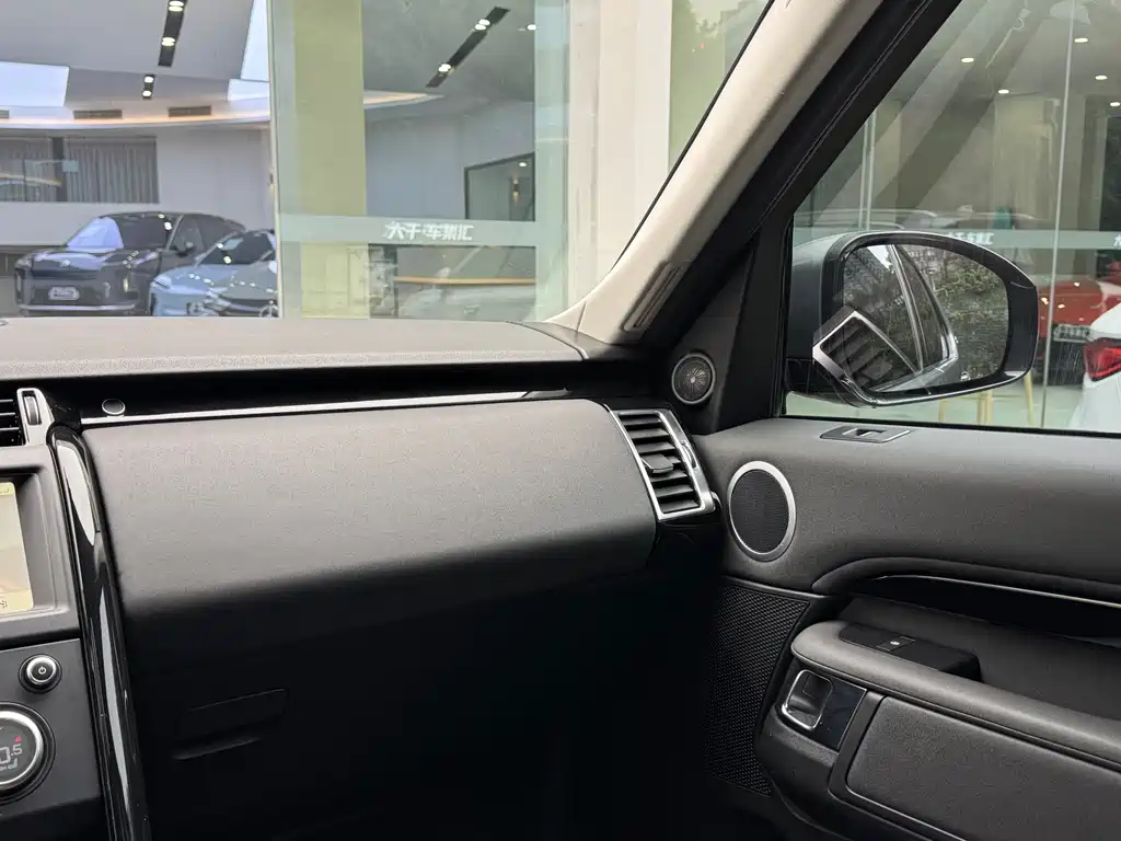 Land Rover Discovery — миниатюра 16