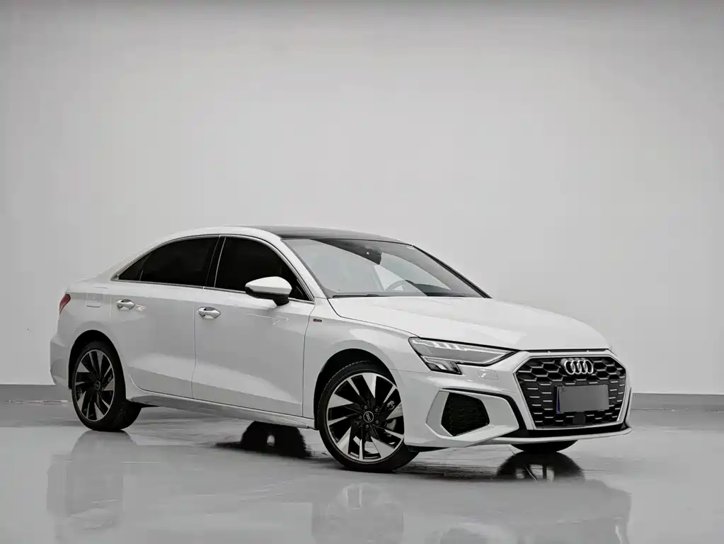 Audi A3 2023 — фото 3