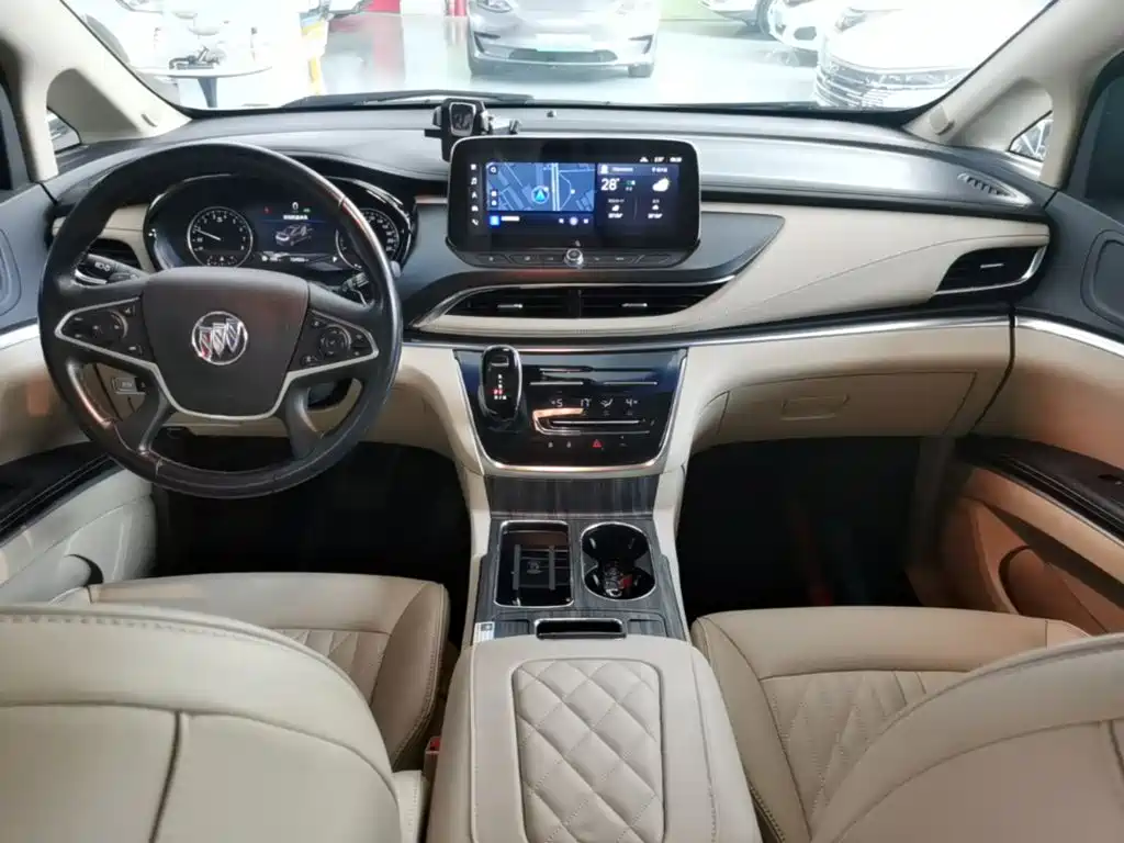 Buick GL8 — миниатюра 6