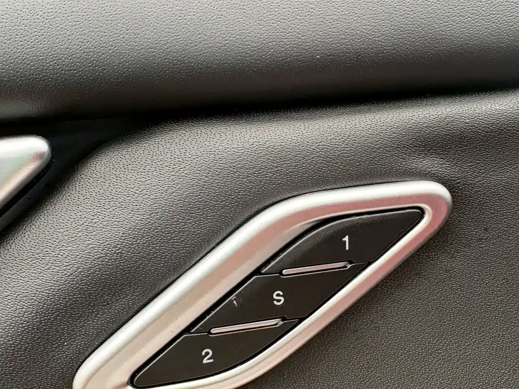 Maserati Ghibli — миниатюра 8