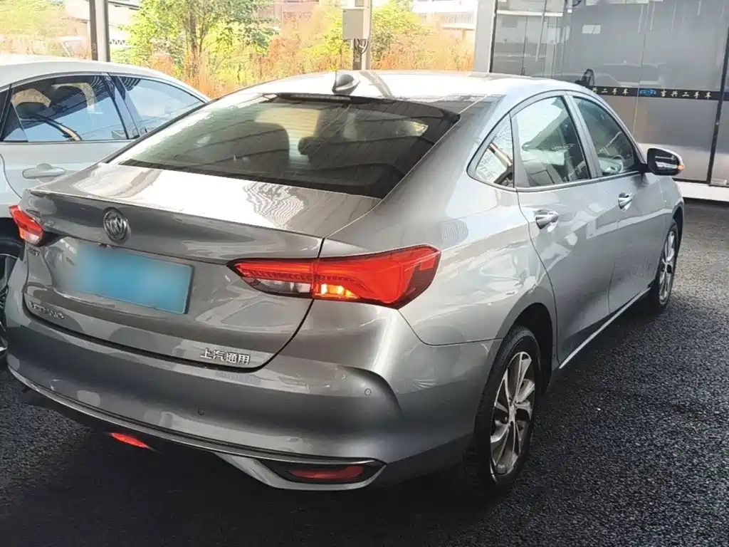 Buick Verano — миниатюра 7