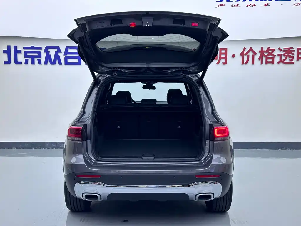 Mercedes-Benz GLB — миниатюра 21