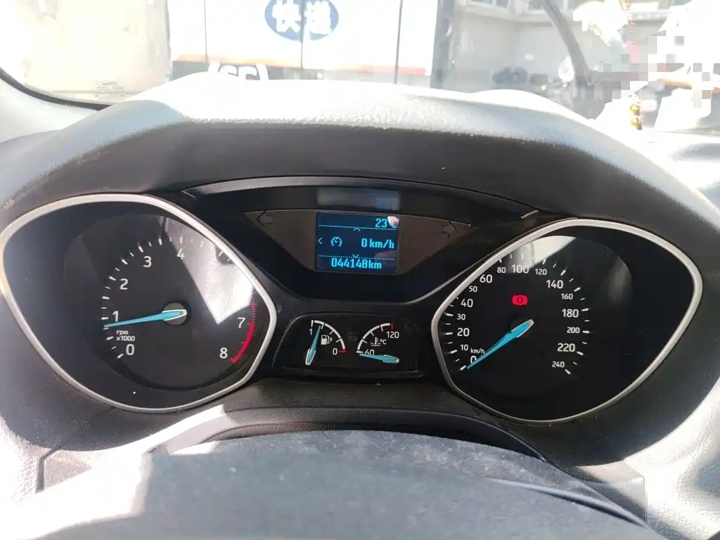 Ford Focus — миниатюра 7