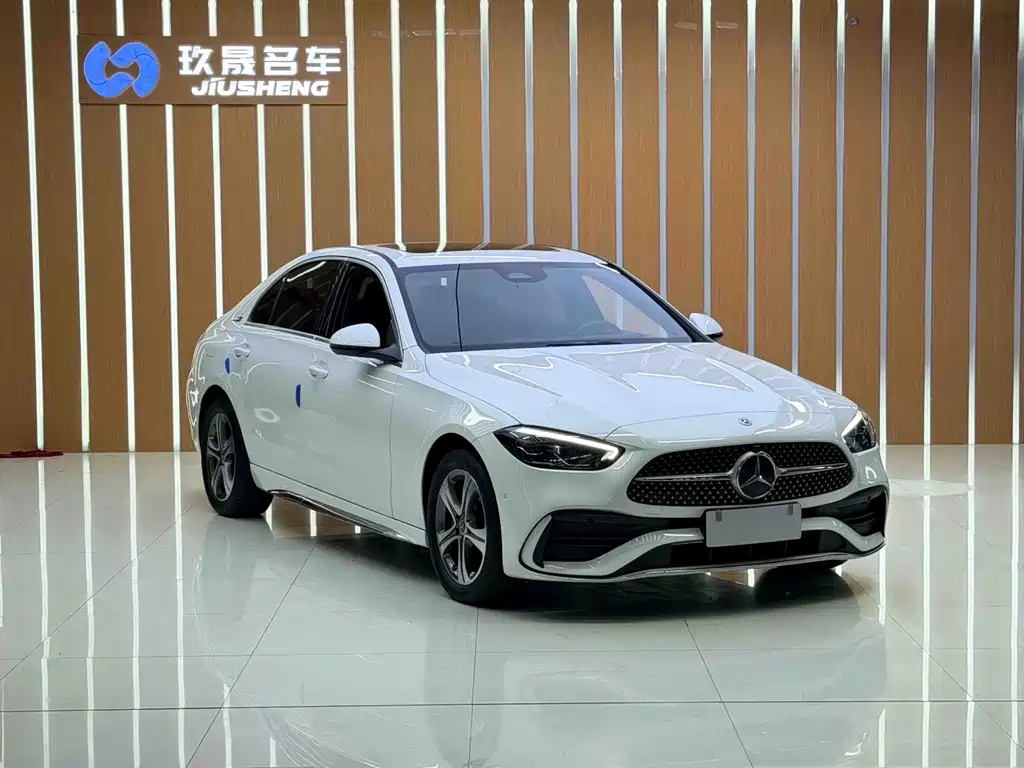 Mercedes-Benz C-Class — миниатюра 3
