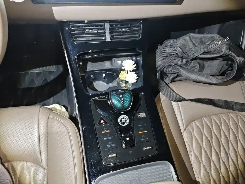 BYD Han — миниатюра 15