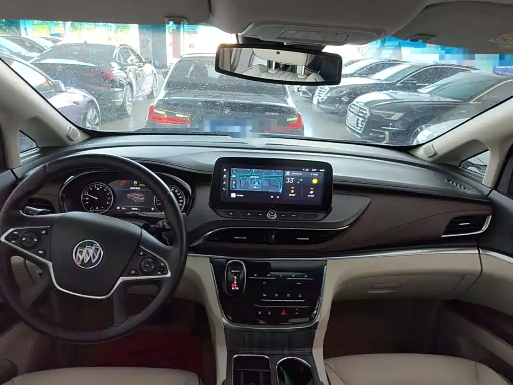 Buick GL8 — миниатюра 10